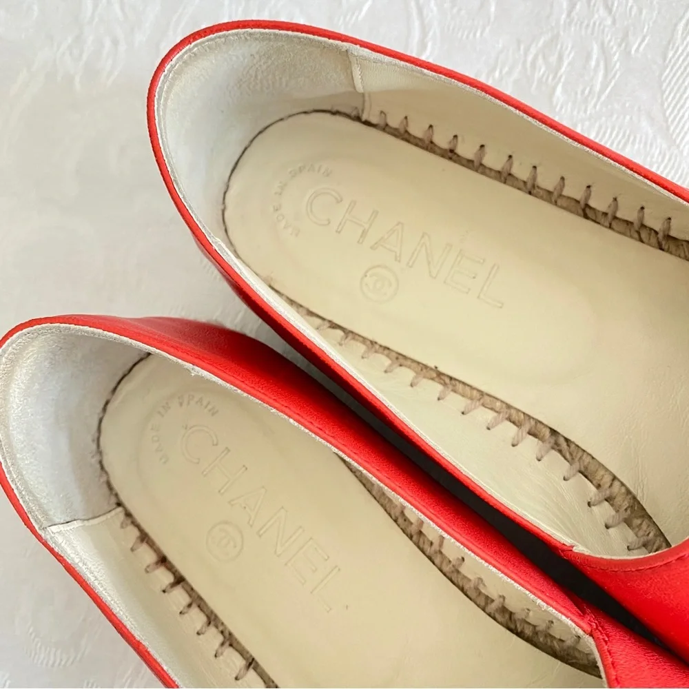 CHANEL coral red Lambskin CC Espadrilles